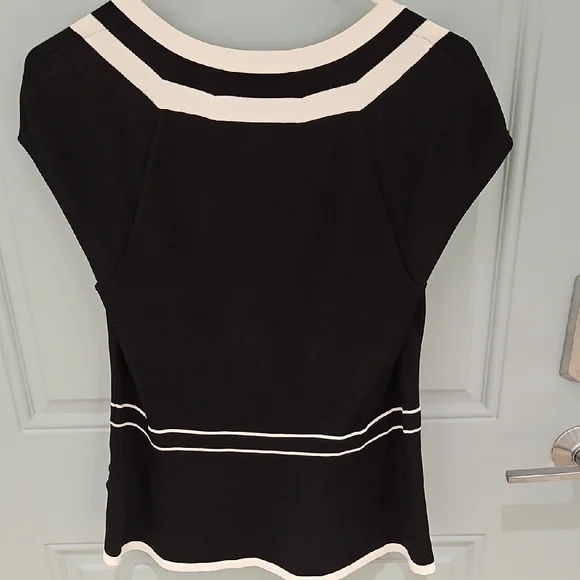 White House Black Market Black and White Tank Top - Picture 8 of 10